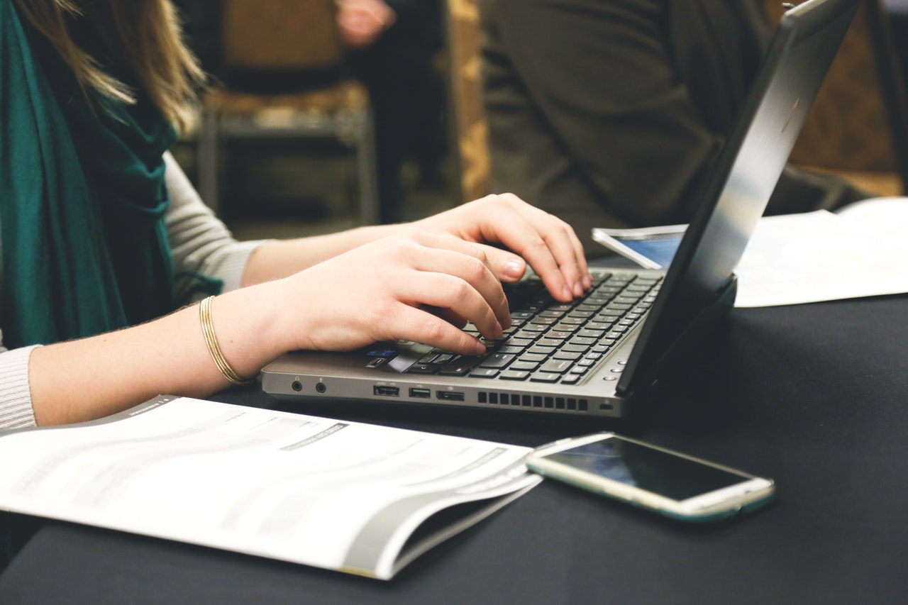 8 Essay Writing Tips That Can Help You Succeed in College - CollegeBasics