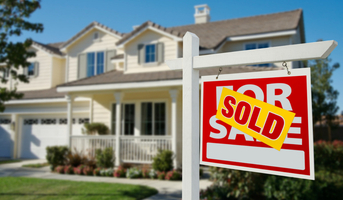 Top reasons to hire a real estate agent to sell your property